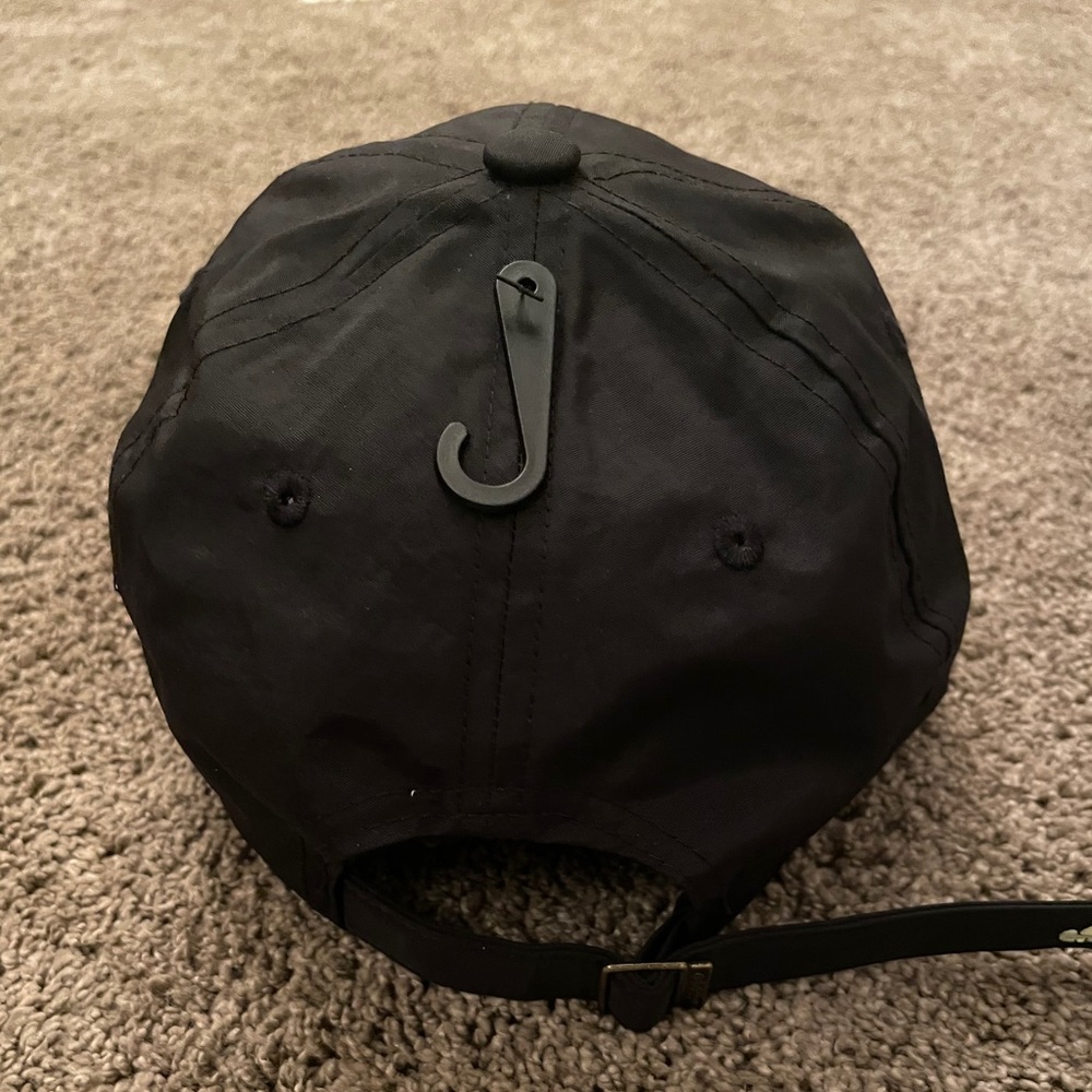 Adidas strap back hat - Picture 2 of 2